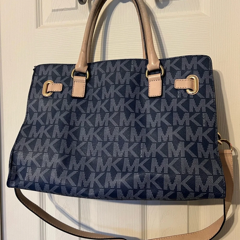 Michael Kors Hamilton East West Signature Tote Bag Navy and Tan - Fair Condition